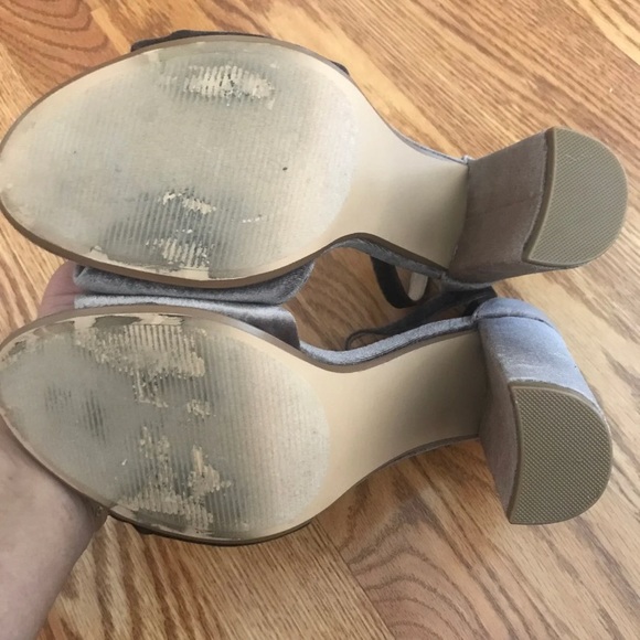 (SOLD) Steve Madden Block Heels - Picture 8 of 10